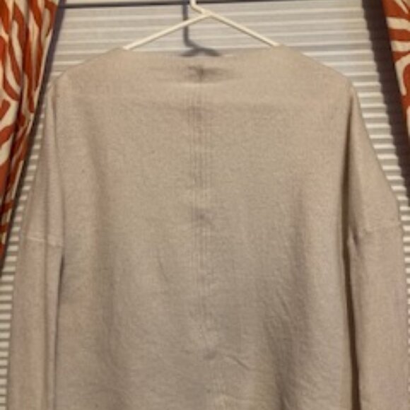 Ivory Cashmere Cardigan by Velvet, Open style, Pockets on sides, Size Medium - Picture 5 of 7